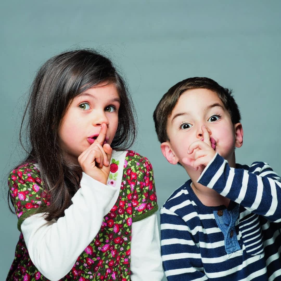 честность картинки. ребенок удивляется. Rebenok smeetsyya. честные детки. ребенок в шоке.