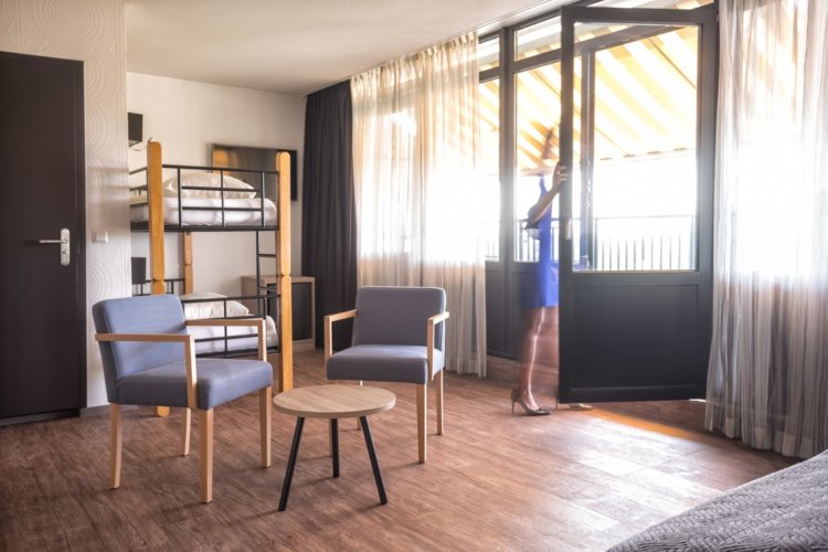 WEB-Balkon-Hotelkamer-4e-etage-Agnes