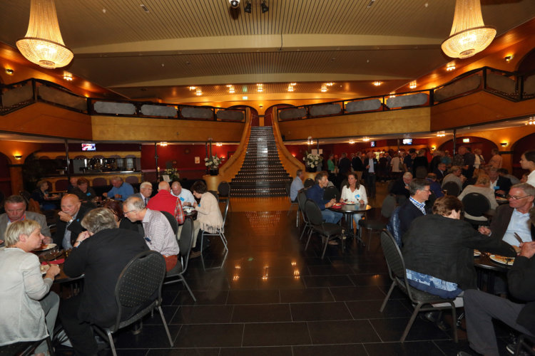 Gasten_dineren_in_Preston_Hall_Preston_Palace