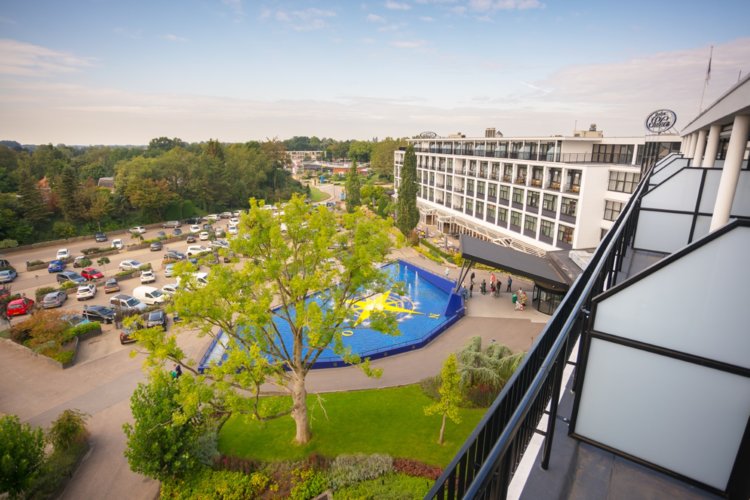 WEB-Balkon-Hotelkamer-4e-etage-uitzicht