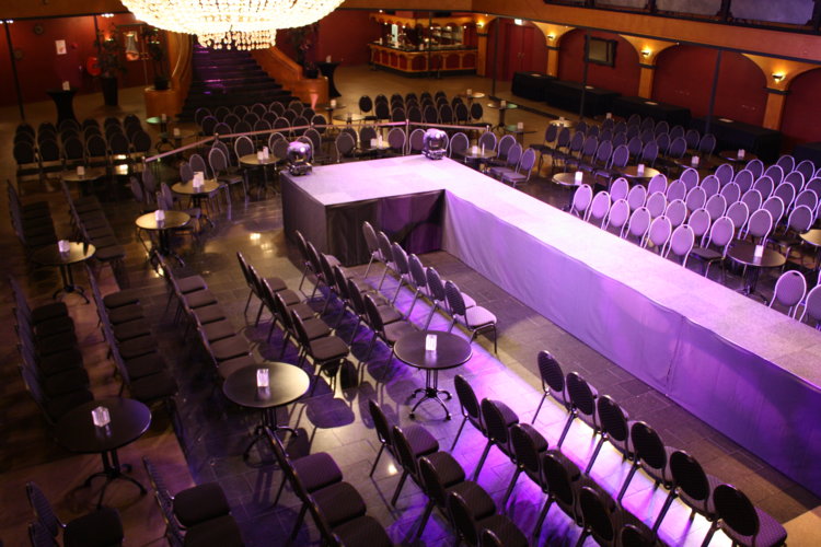 Catwalk_voor_modeshow_in_Preston_Hall_Preston_Paalce