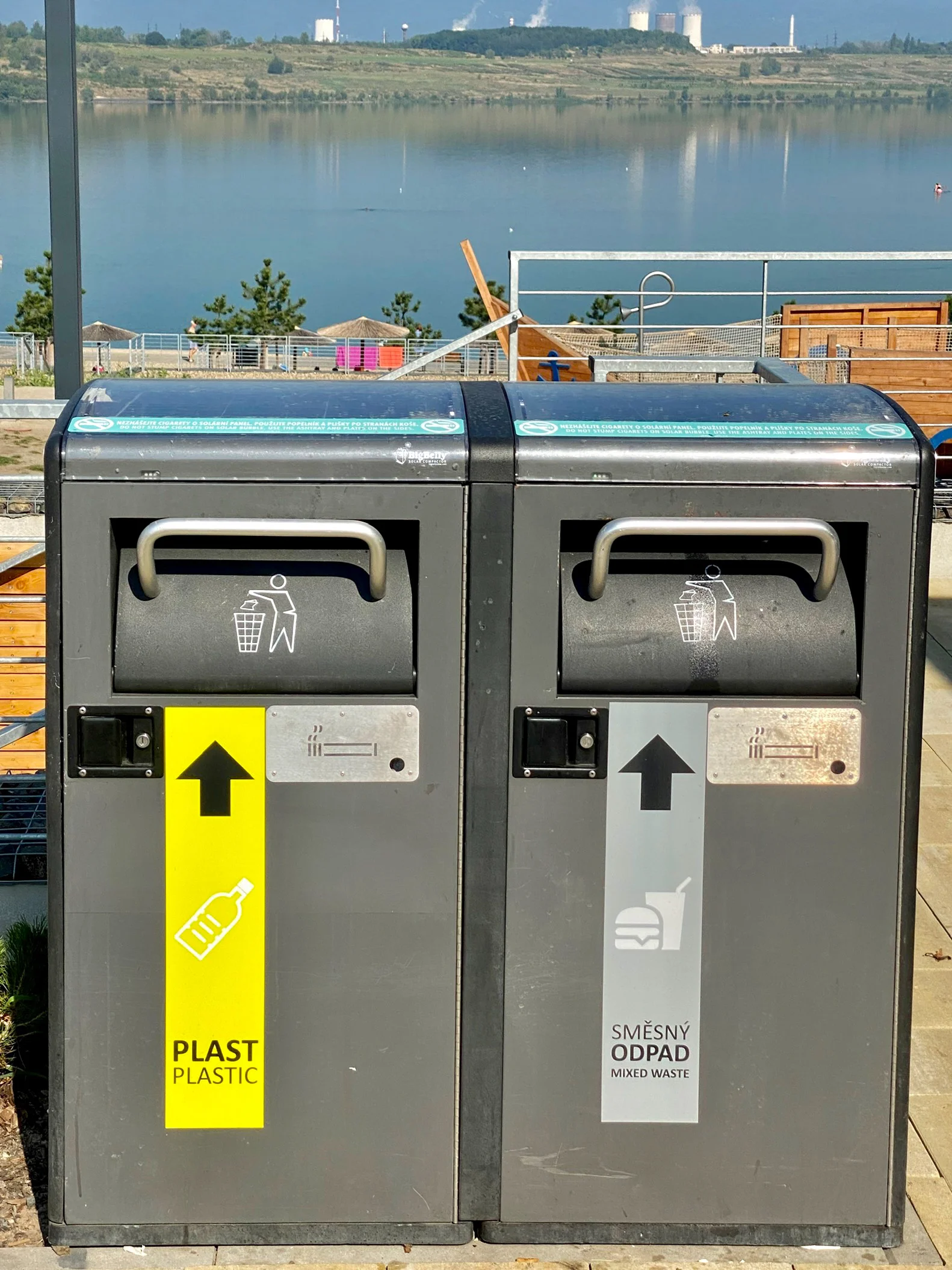 Nedopalky vhazujme kam patří