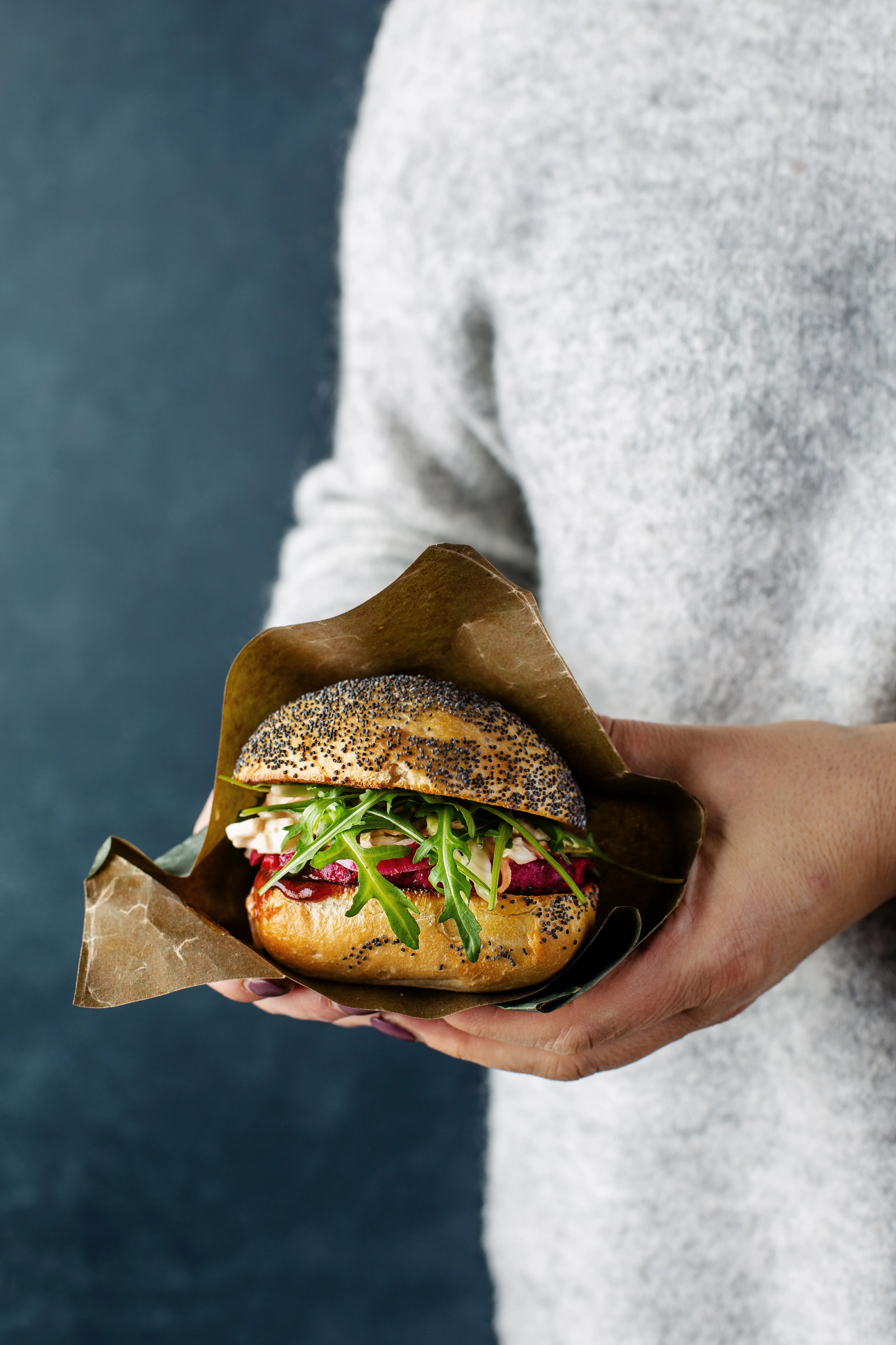 BBQ-punajuuriburger, vegaaninen