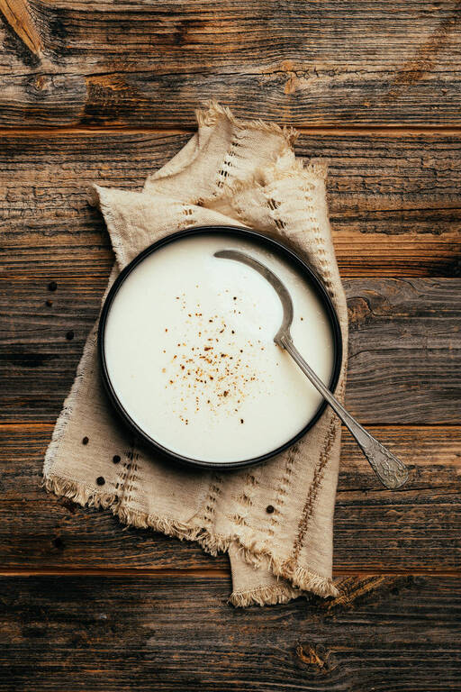 Kukkakaali-vuohenjuustokeitto