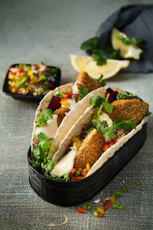 Kasvisrieskat Crispy Chick -pihveillä