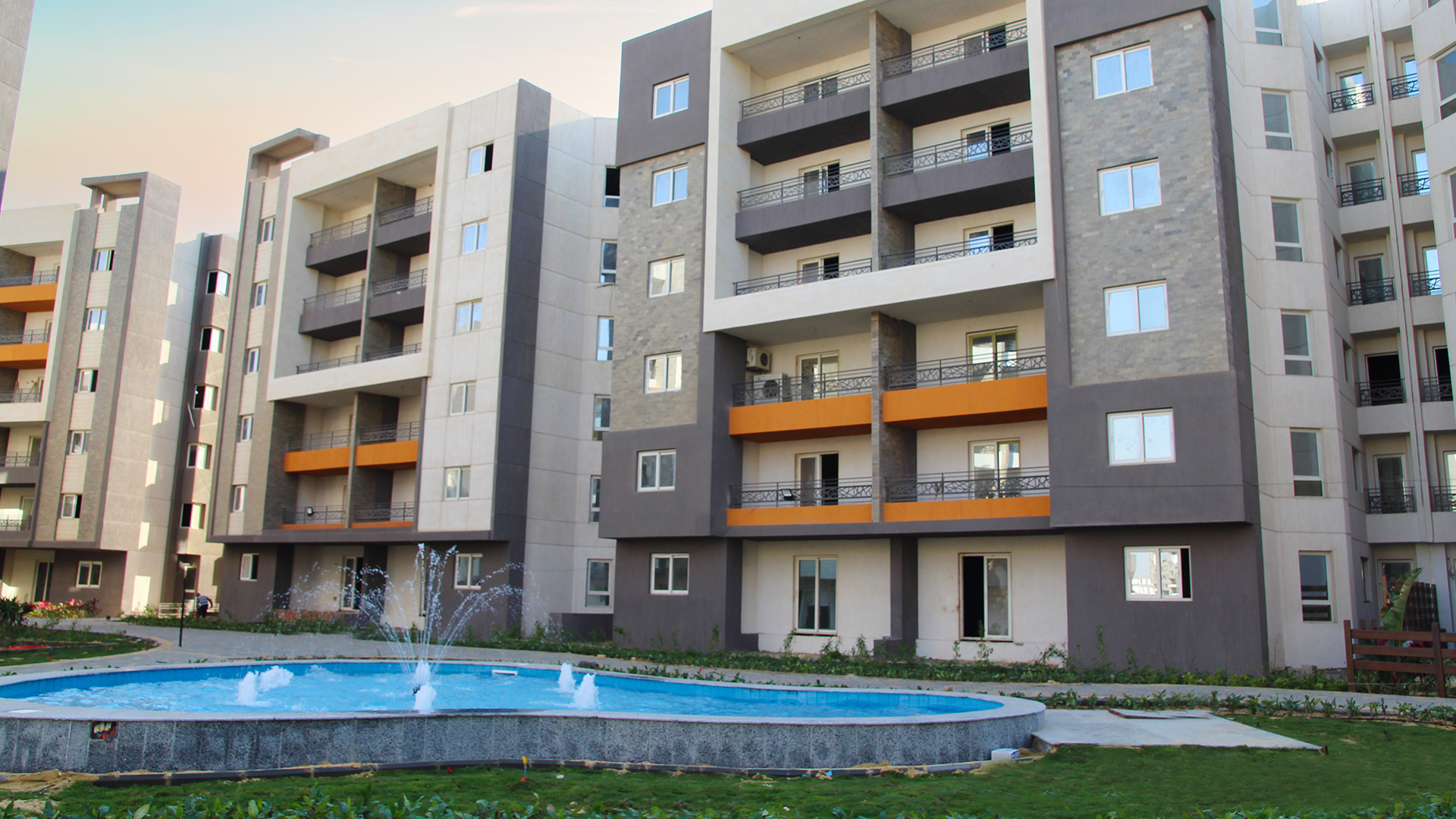 Apartment, Rock Eden (1 of 4)