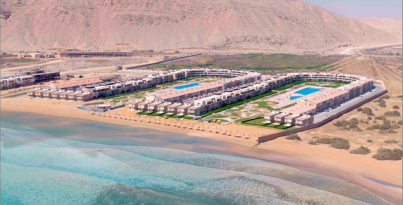 3-Bedroom Chalet 170 m² for sale in Ojo Murano, Ain Sokhna - Ref 293002