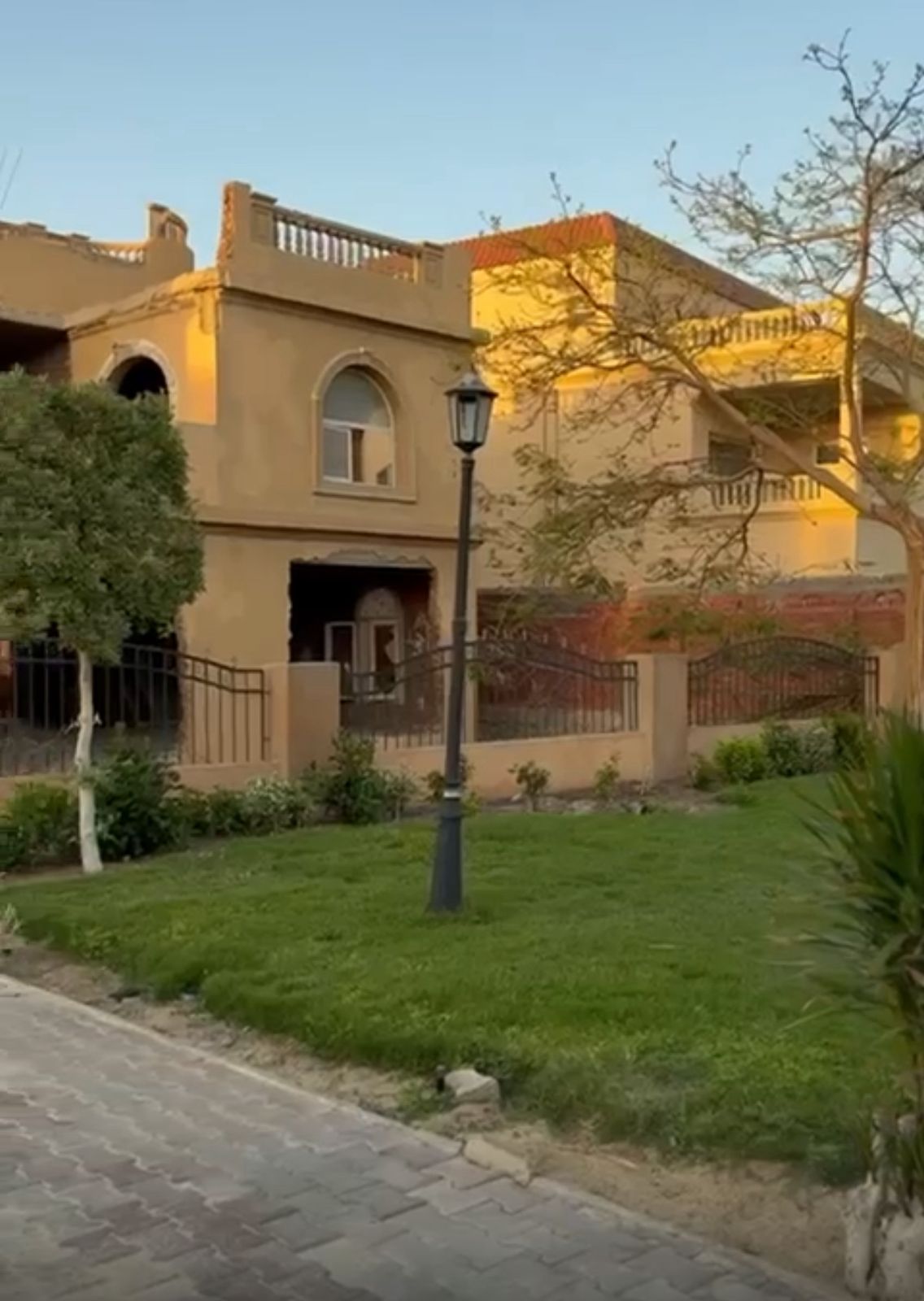 villa at Maxim Canal Residence