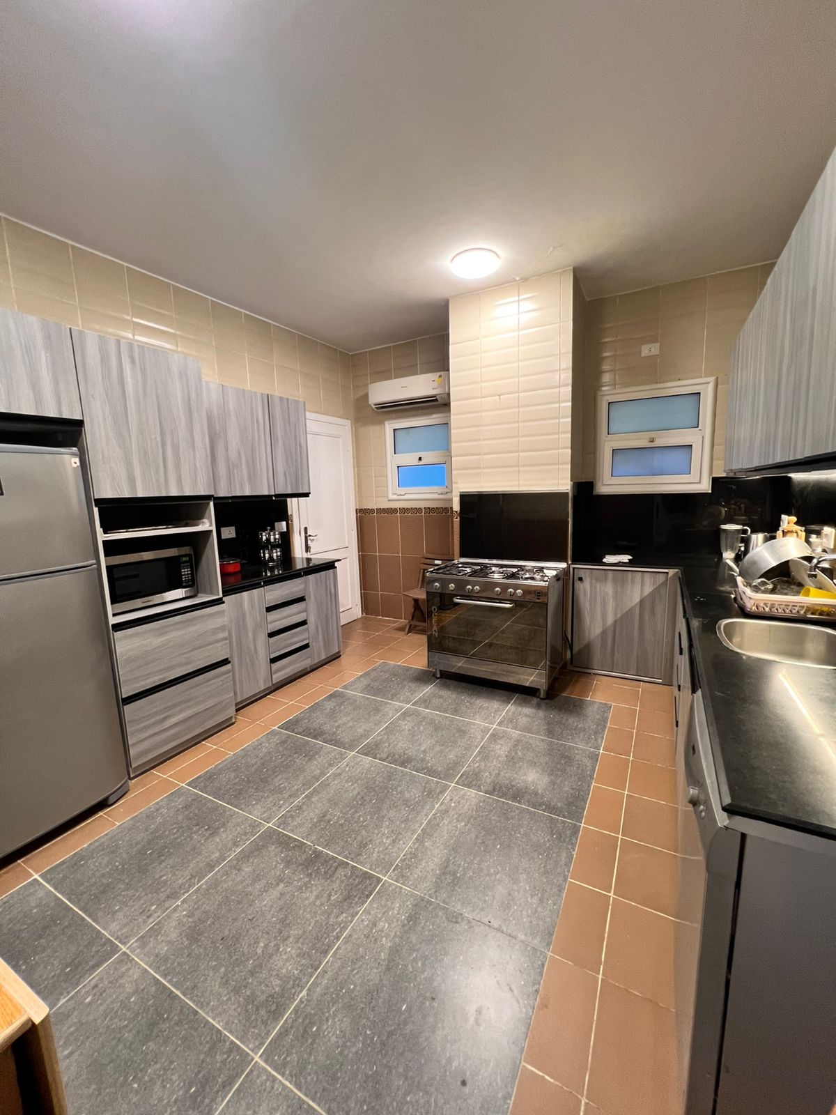 فيلا – 6 غرف