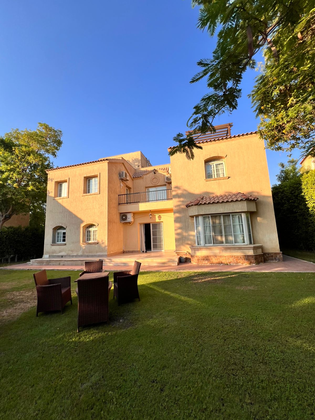 فيلا – 6 غرف