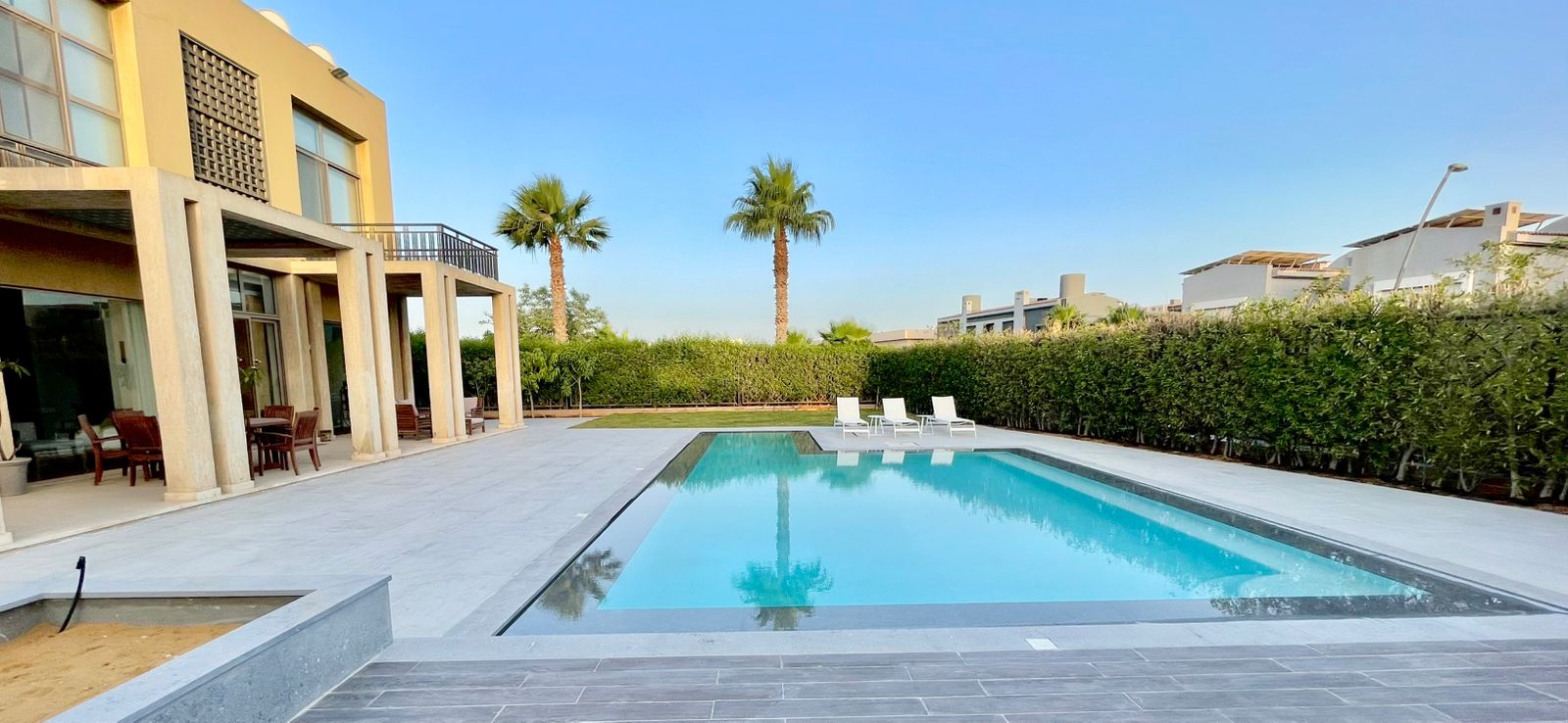 فيلا – 4 غرف