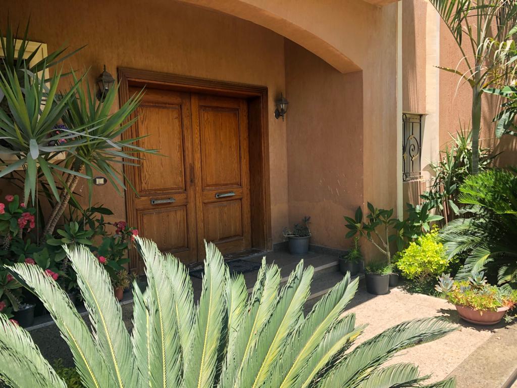 6-Bedroom Family House 579 m² for sale in Les Rois New Cairo