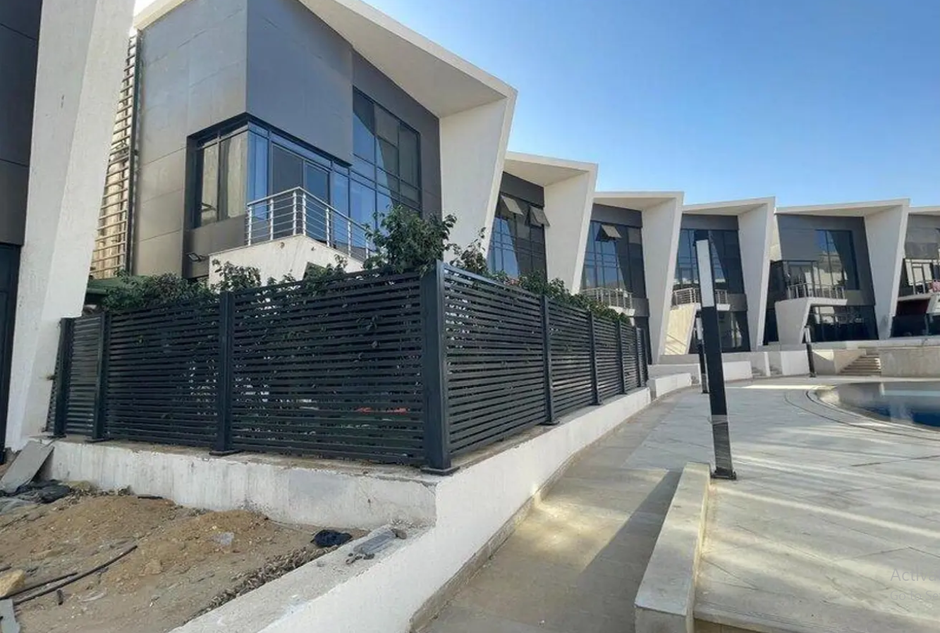 villa at Life View