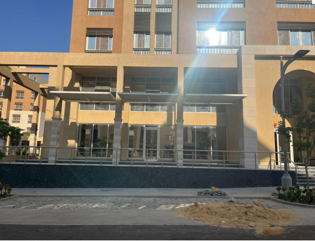 Office 151 m² for sale in Mamsha Almaqsad, New Capital City