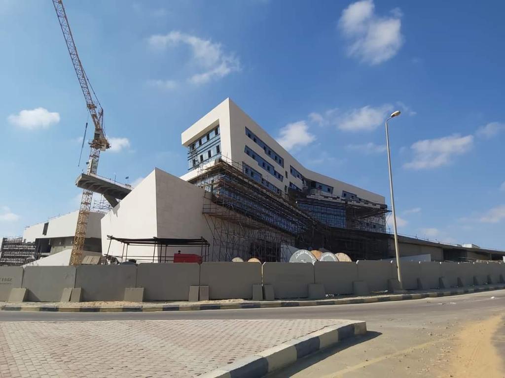 Medical 93 m² for sale in Etapa, El Sheikh Zayed