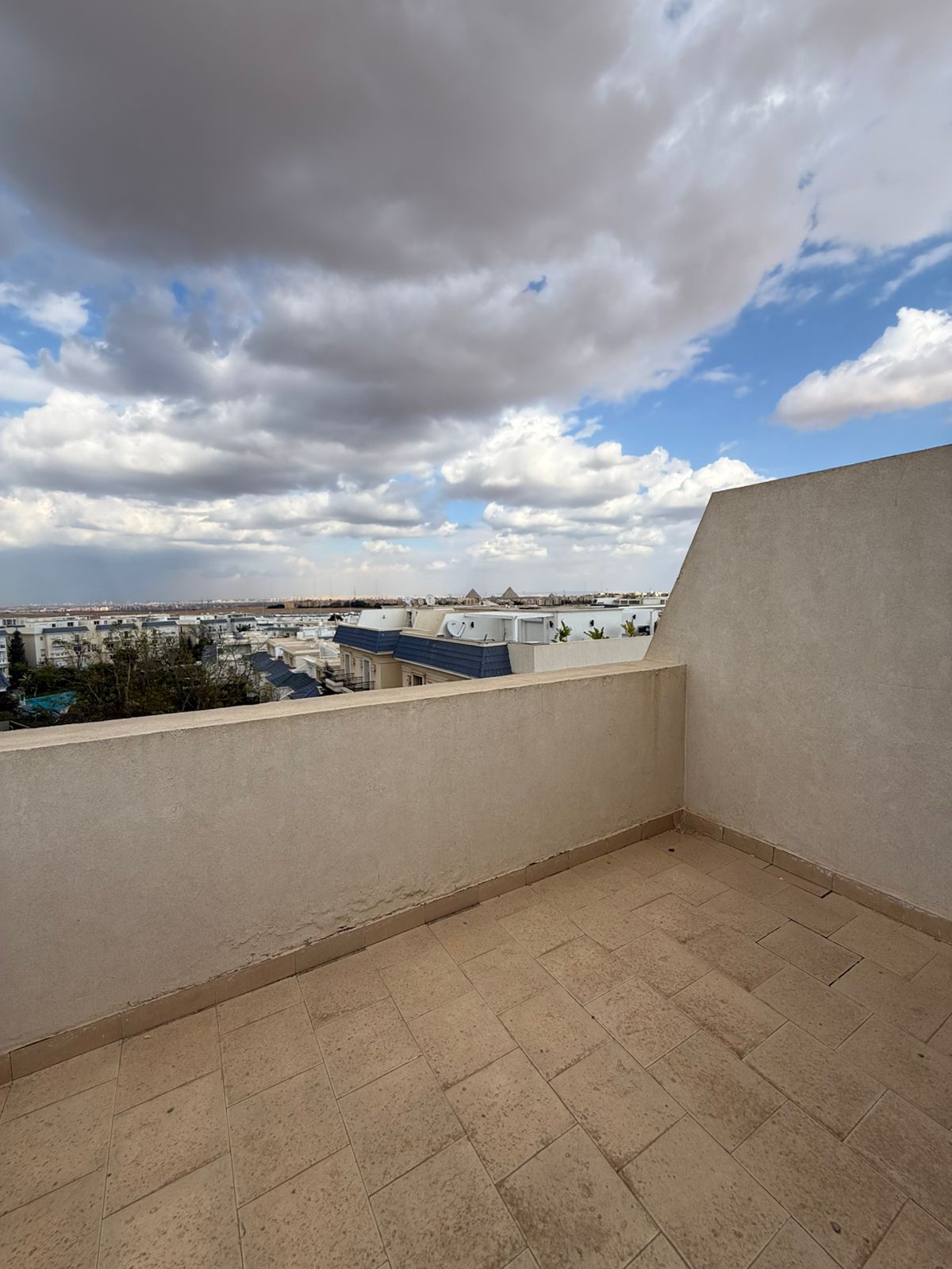 penthouse at Mountain View October Park