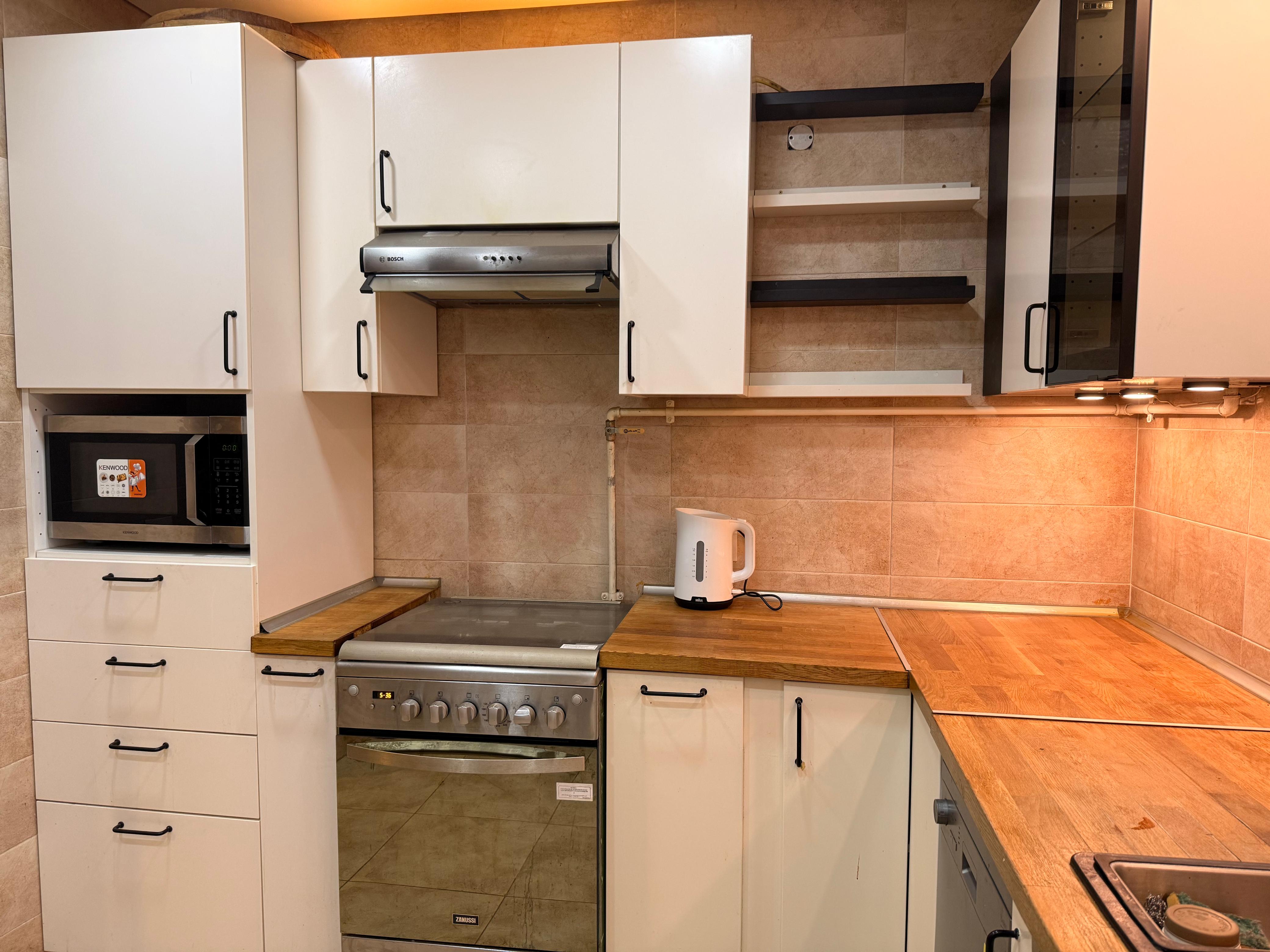apartment at Ninety Avenue