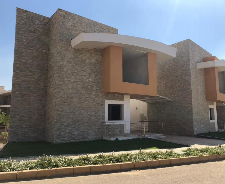 villa at Life View