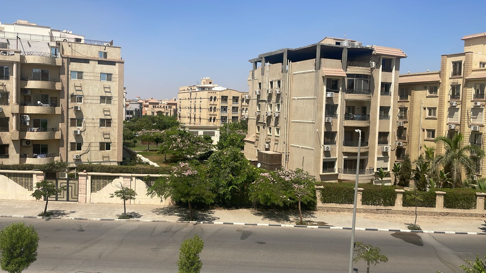 شقة في ⁨بيفرلي هيلز⁩، صورة ٥ من ٧