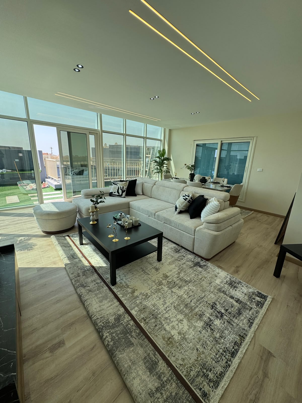 1-Bedroom Penthouse 137 m² for sale in Amorada, New Cairo