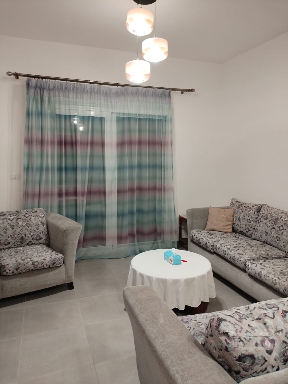 شاليه في أمواج، صورة ٧ من ١٣