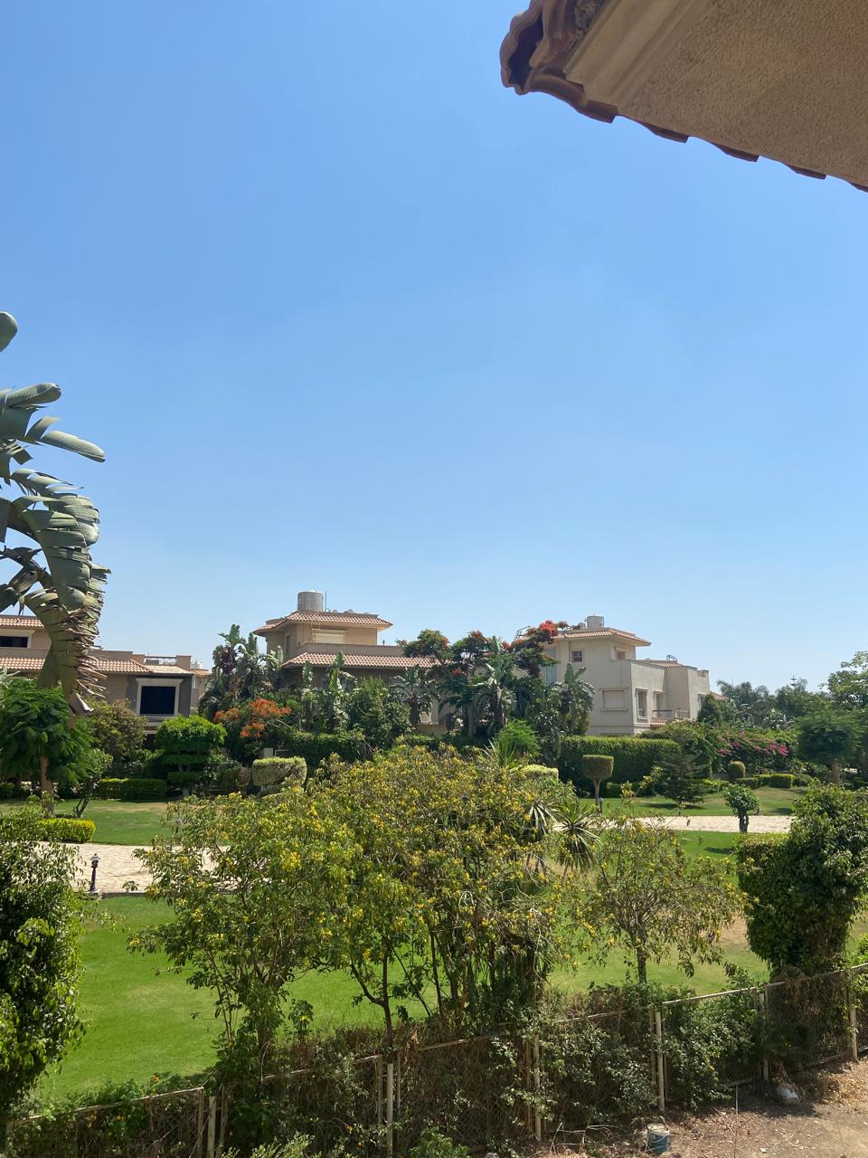 villa at Flowers Park