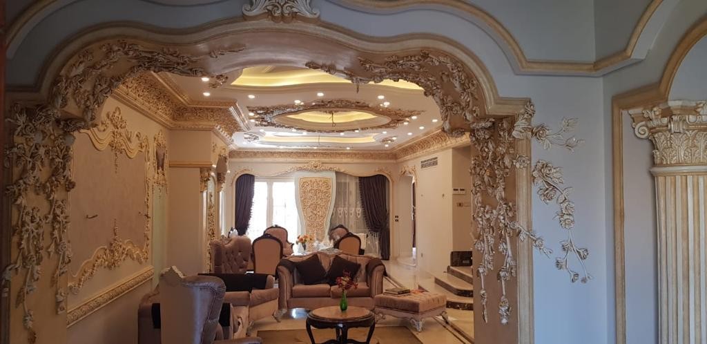 villa at Hyde Park