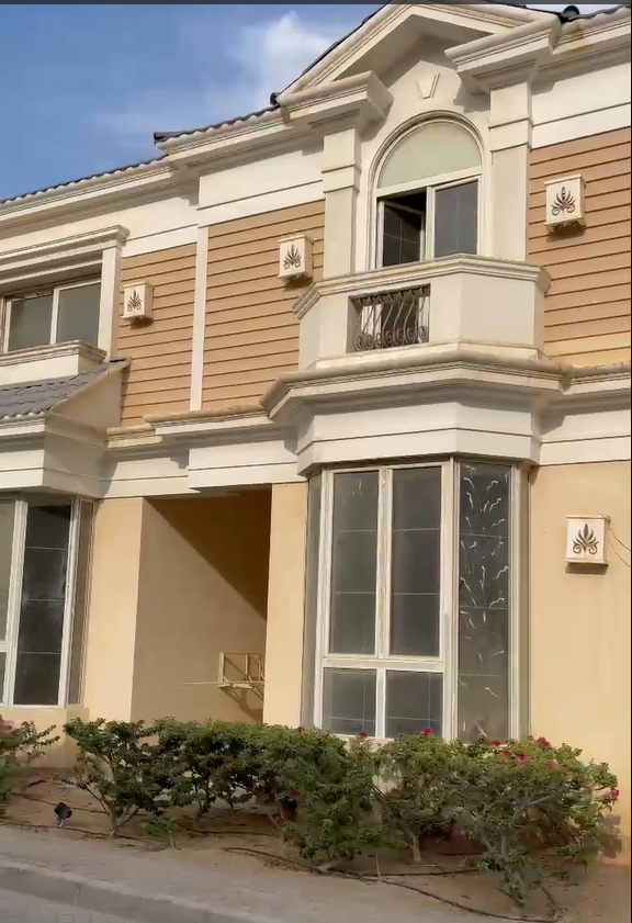 townhouse at Mountain View Hyde Park