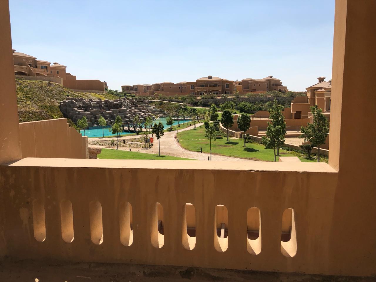 4-Bedroom Twinhouse 340 m² for sale in Royal Meadows Sheikh Zayed, El Sheikh Zayed