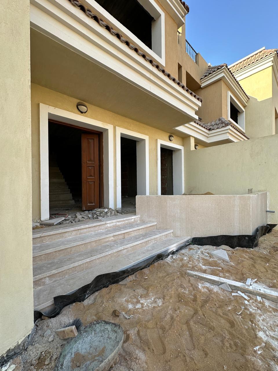 duplex at Sarai
