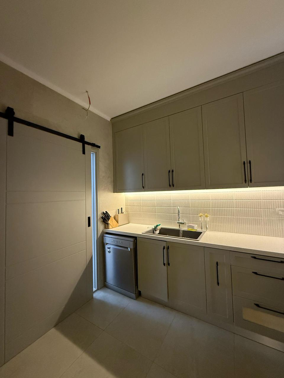 Apartment, Address East, photo 27 of 59