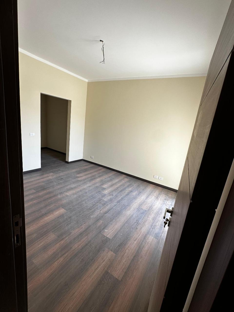 apartment at Ninety Avenue