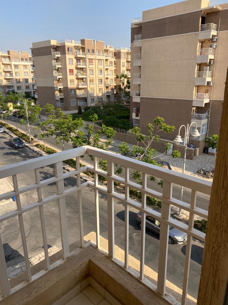 شقة في مدينتي، صورة ٢ من ٥