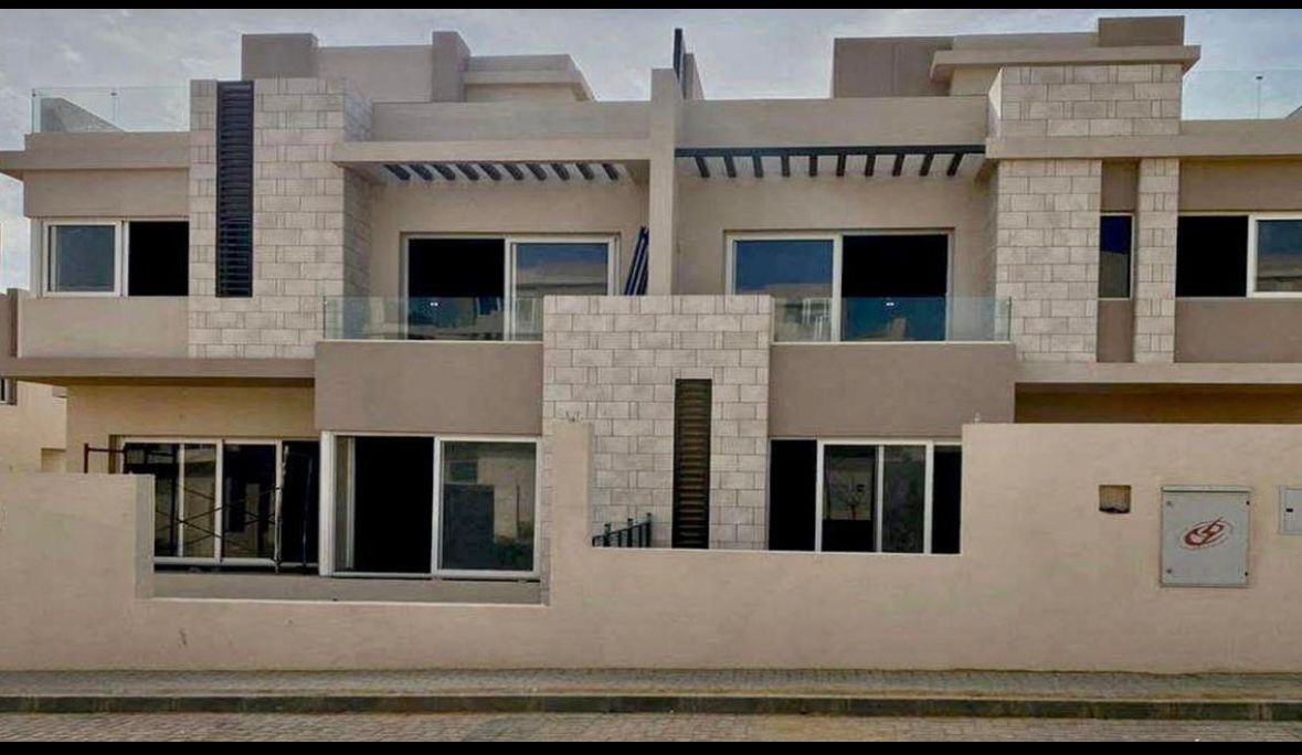 townhouse at Tawny