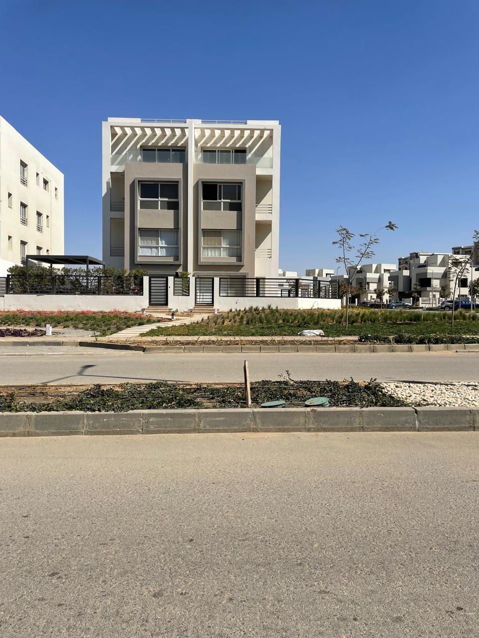 duplex at Hyde Park