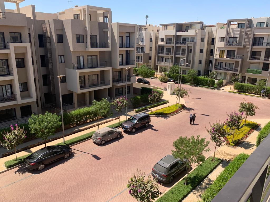 penthouse at Fifth Square Al Marasem