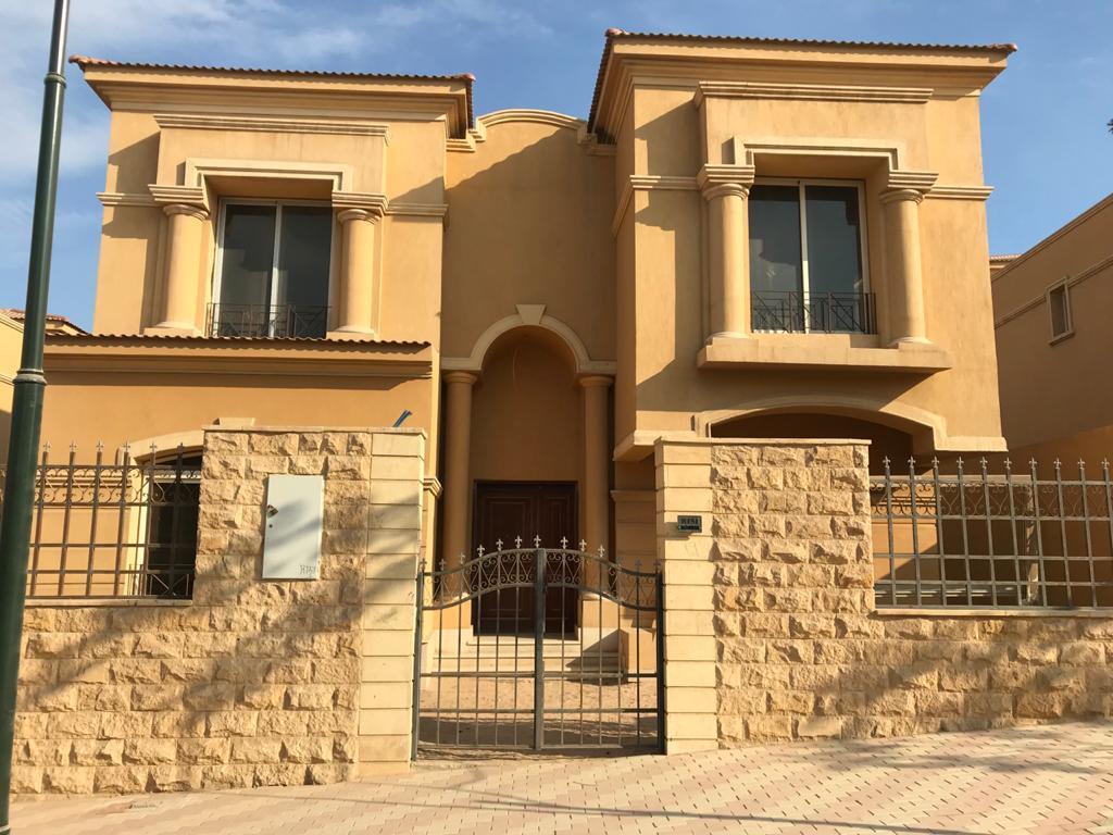 villa at Royal Meadows Sheikh Zayed
