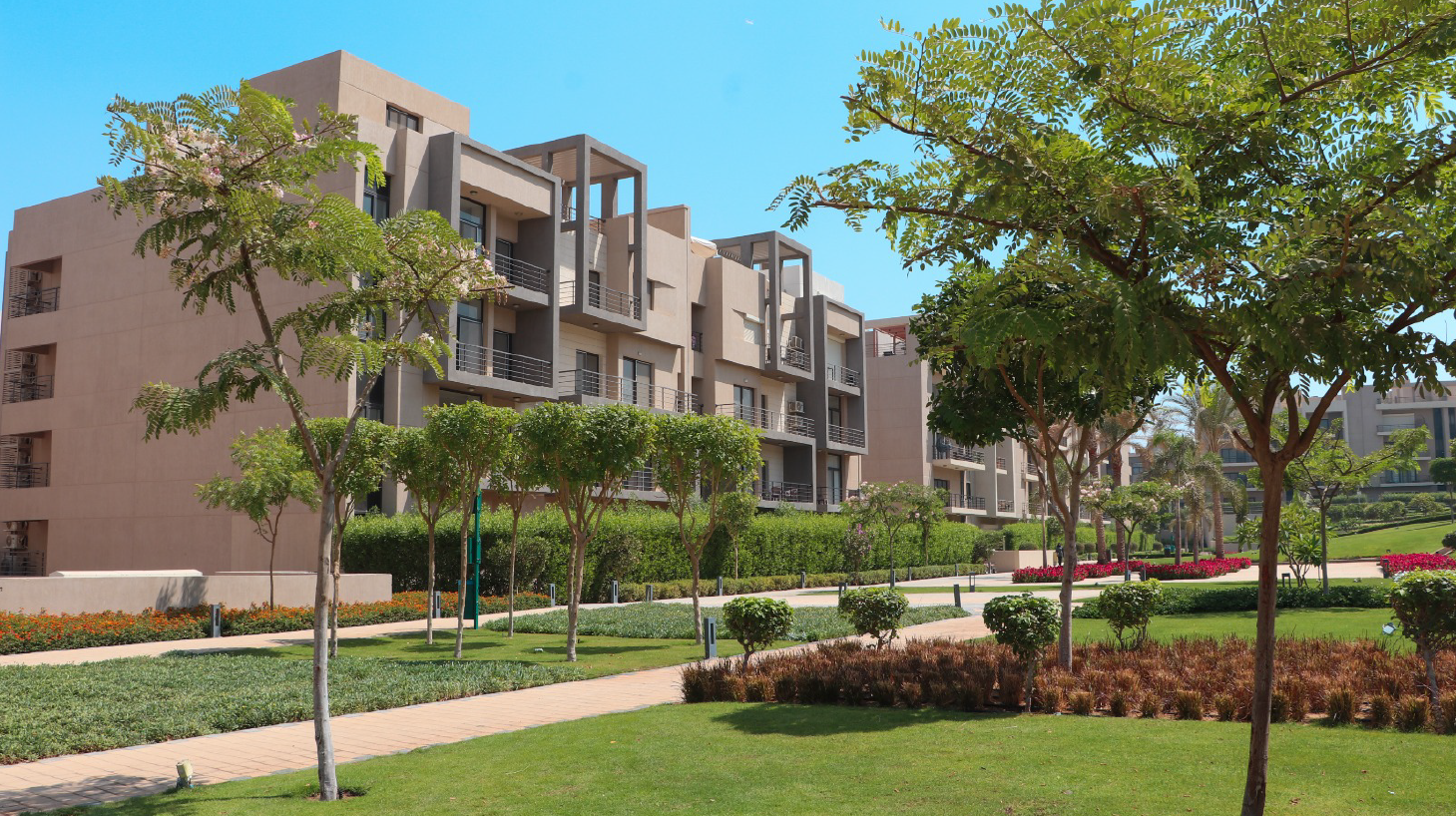 apartment at Fifth Square Al Marasem