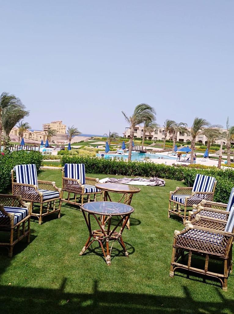 2-bedroom Chalet 120 m² available in La Vista Topaz, Ain Sokhna - Ref 233962