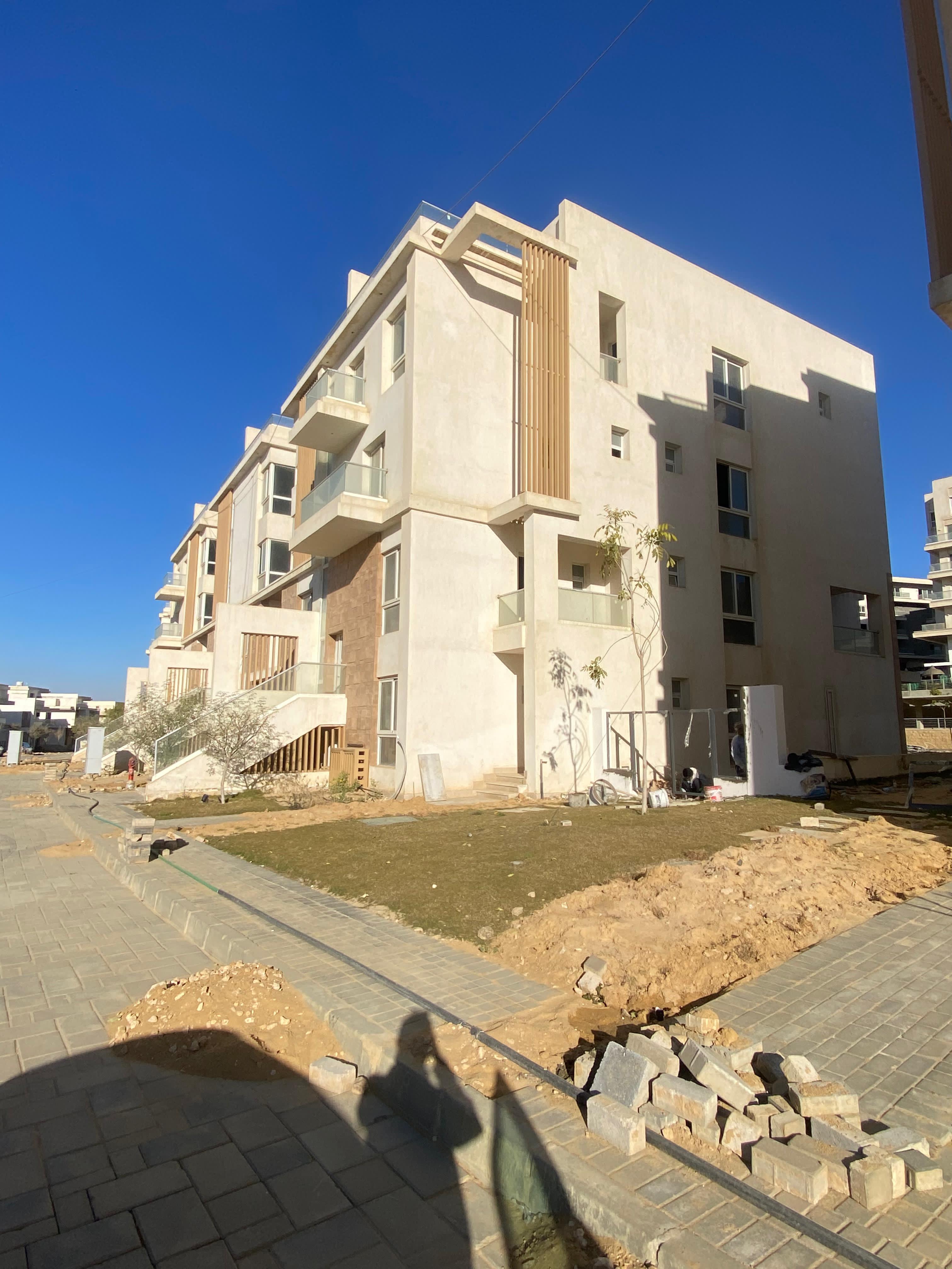duplex at Mountain View ICity New Cairo