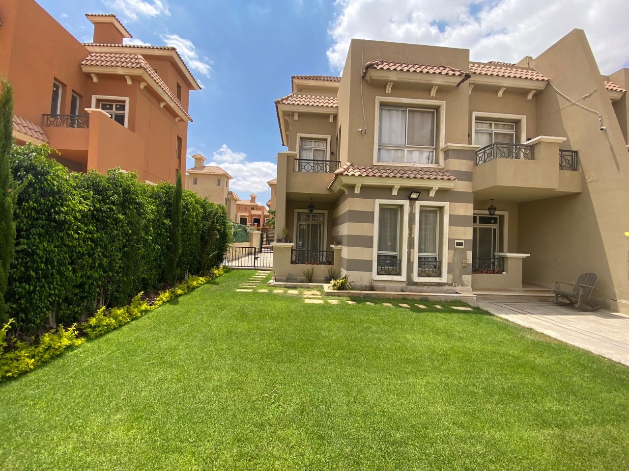 3 Bedrooms 185 sq.M Twinhouse for sale 10,000,000 EGP in Nyoum October,Northern Expansion,Egypt