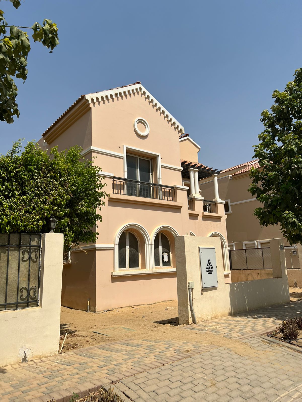 villa at Hyde Park