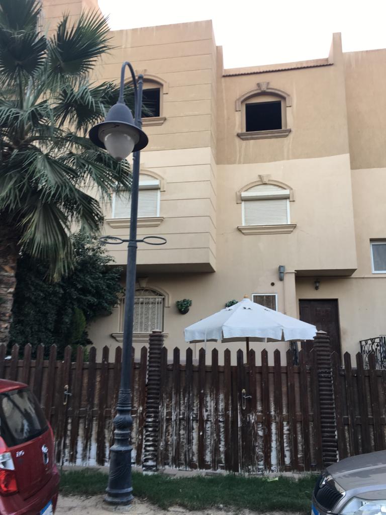 6-Bedroom Townhouse 367 m² for sale in Galleria Residence, South Investors