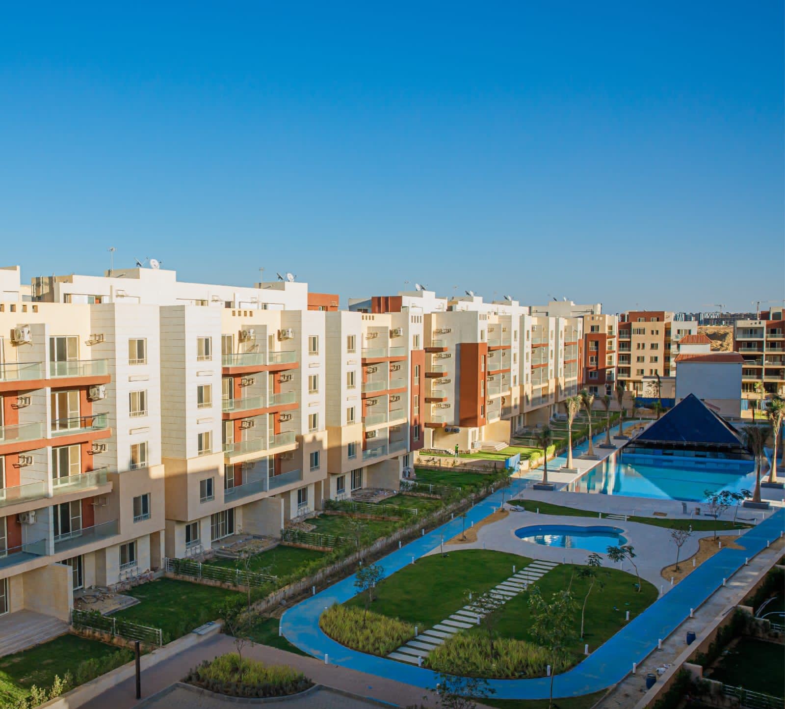 3-Bedroom Penthouse 255 m² for sale in Promenade New Cairo