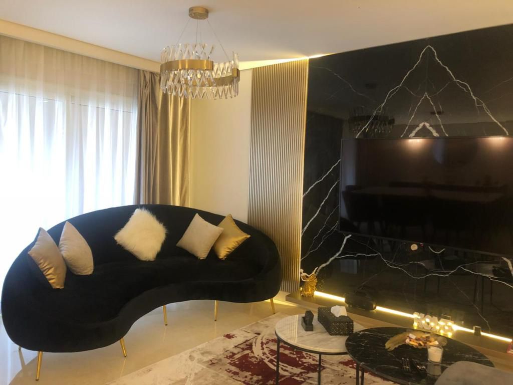 apartment at Ninety Avenue