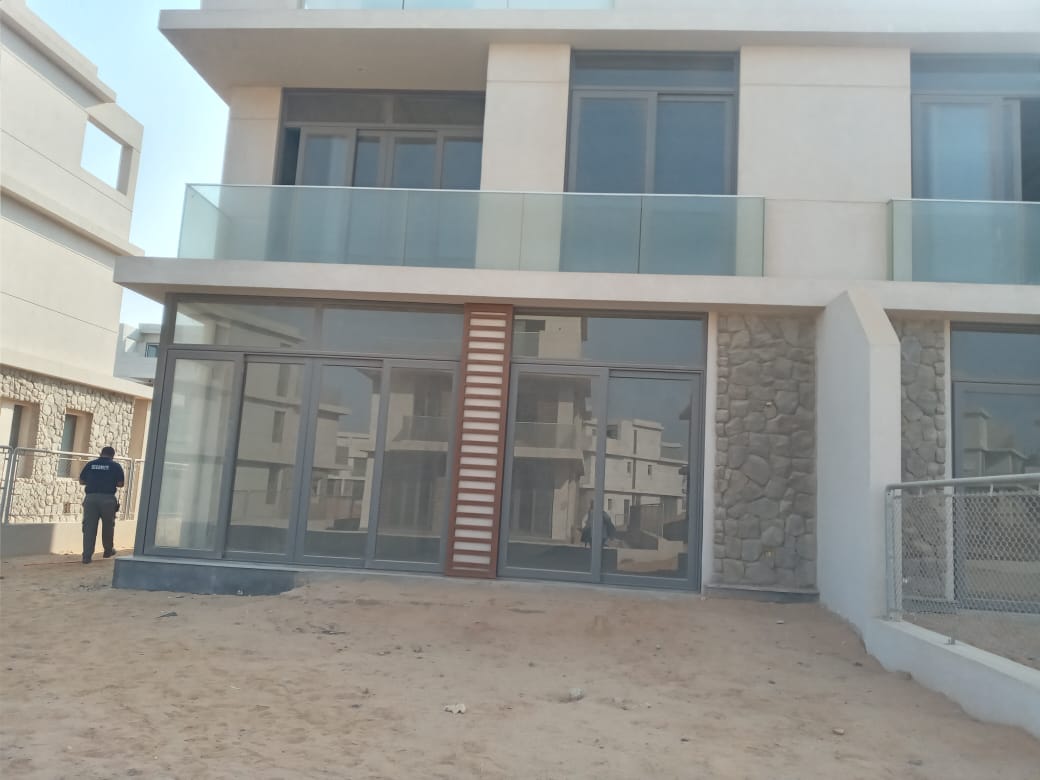 For sale: 3-bedroom Twinhouse 247 m² in Il Bosco New Capital, New Capital City