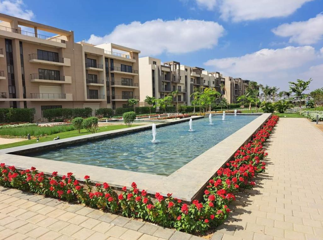 apartment at Fifth Square Al Marasem