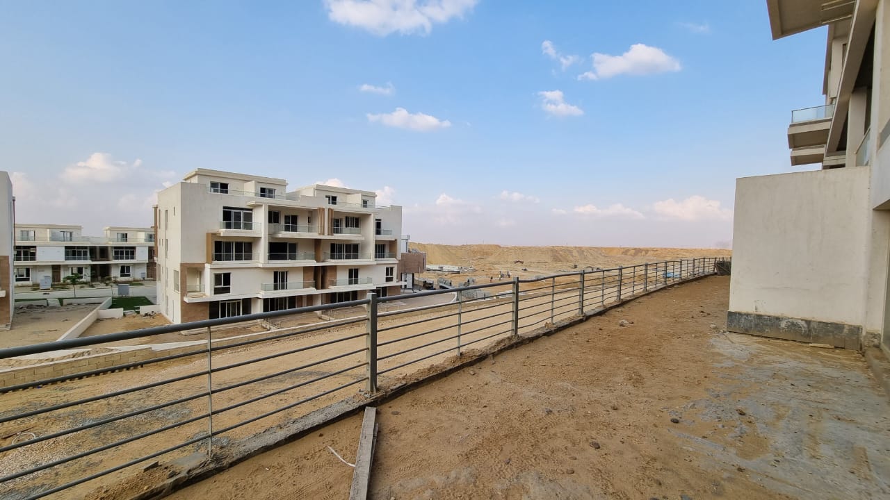 duplex at Mountain View ICity New Cairo