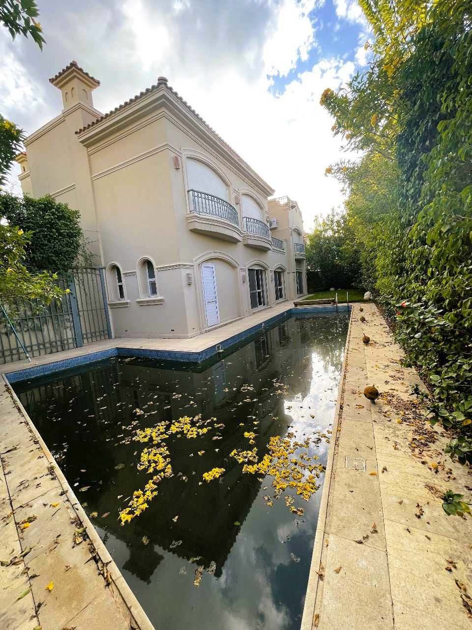 4 Bedrooms 630 sq.M Villa for sale 60,000,000 EGP in El Patio 5 East,El Shorouk,Egypt
