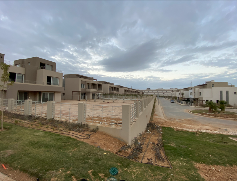 4-Bedroom Townhouse 270 m² for sale in Palm Valley, 6th of October City - Dup 237442